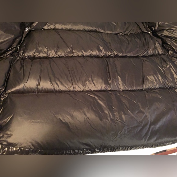 Womens aritzia mega puff jacket - Picture 11 of 13